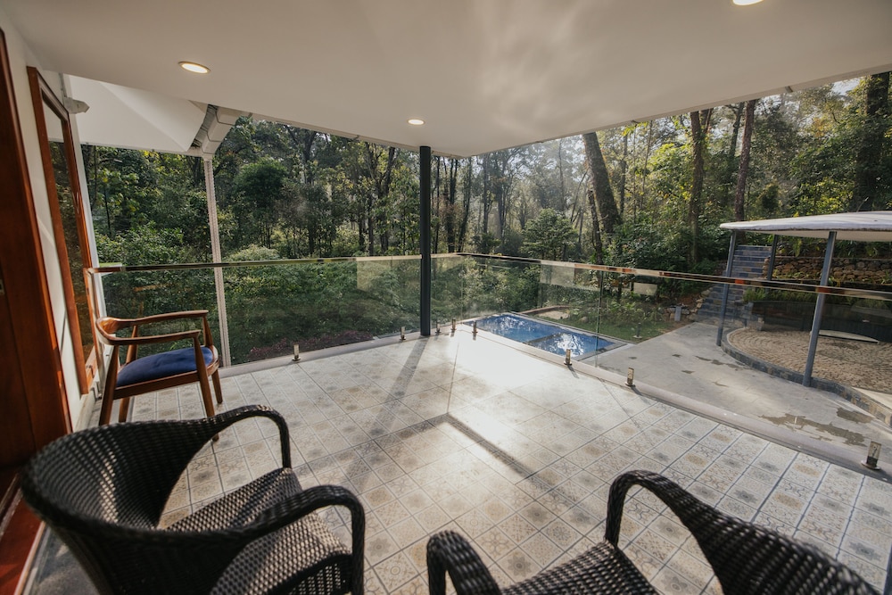 Elixir Woods Resort And Spa 24/49