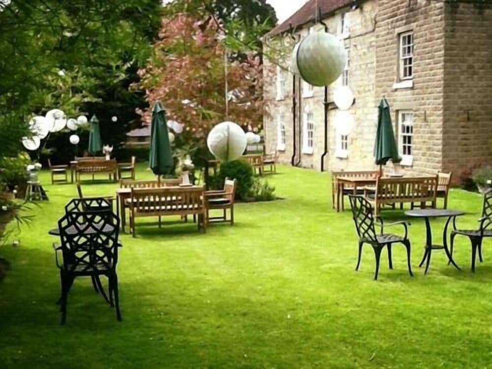 The Coachman Inn 34/41