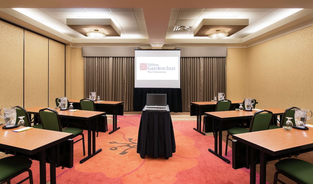 Hilton Garden Inn West Edmonton 44/47