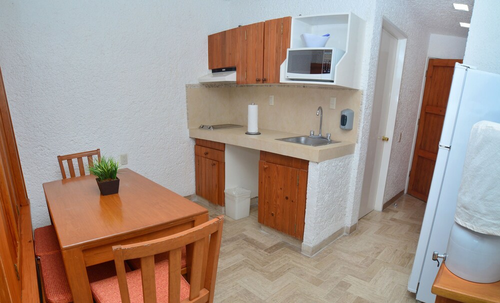 Pacifica Resort Ixtapa 7/72