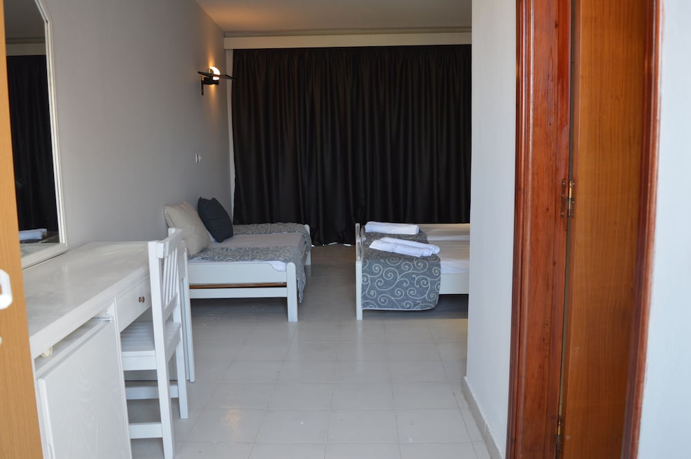 Alkyonides Hotel 19/49