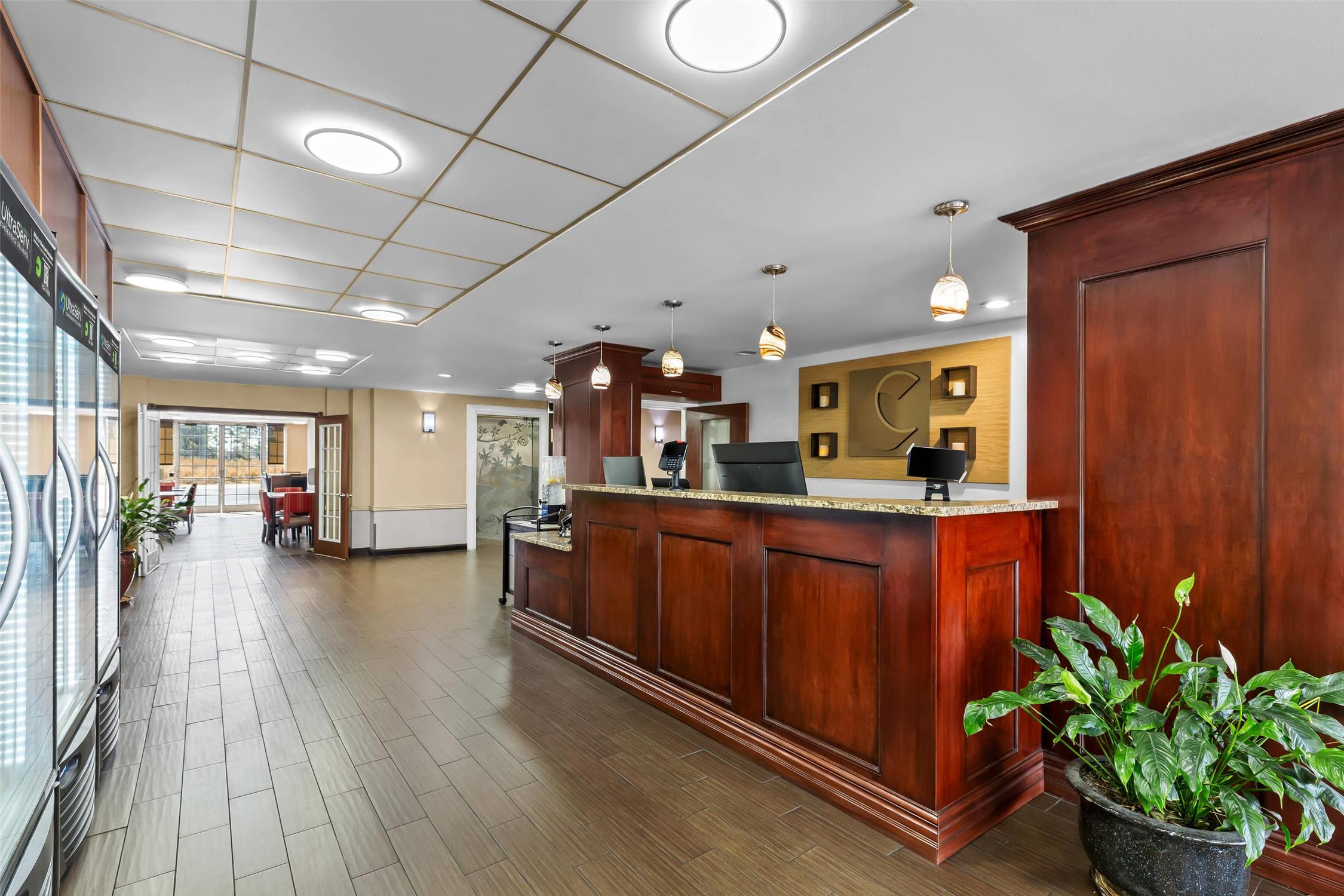 Comfort Inn & Suites Lakeland North I-4 7/40