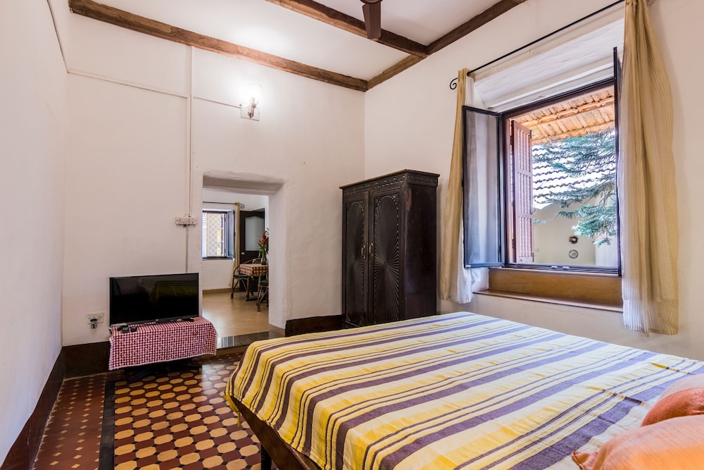 Granpas Inn Bougainvillea 18/50
