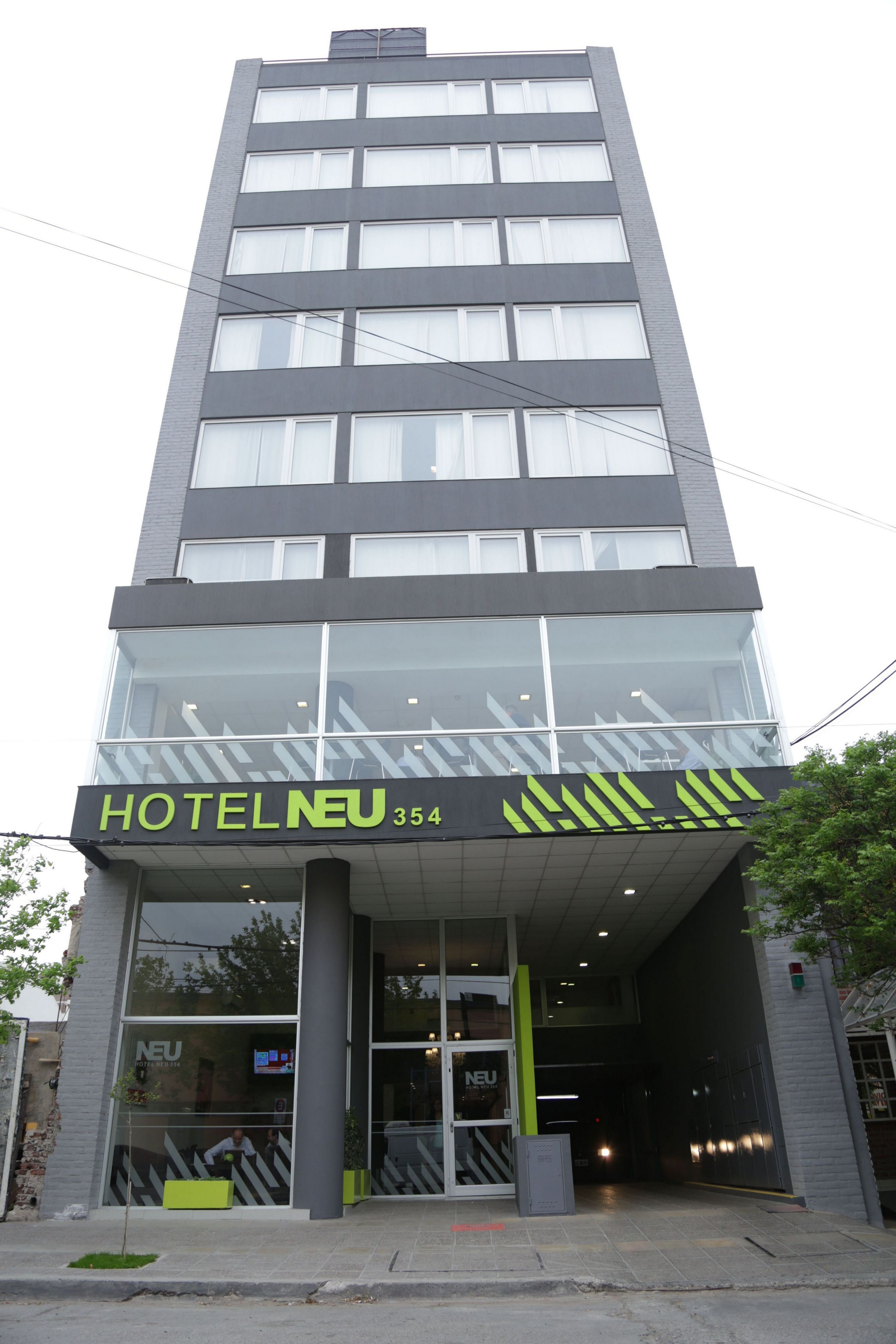 Hotel Neu 354 2/11