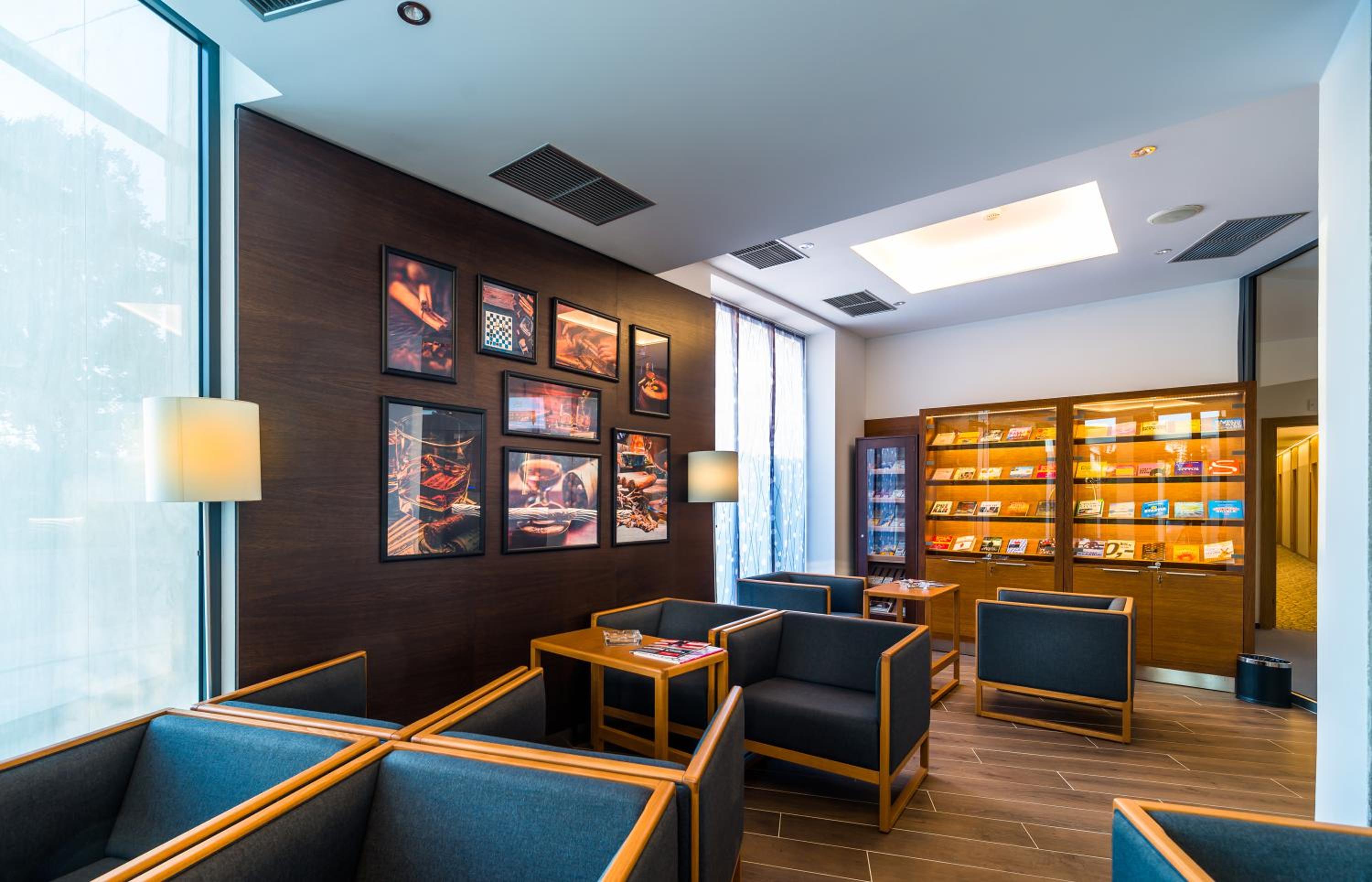 Galeria Hotel Thermal Besenova 31/51