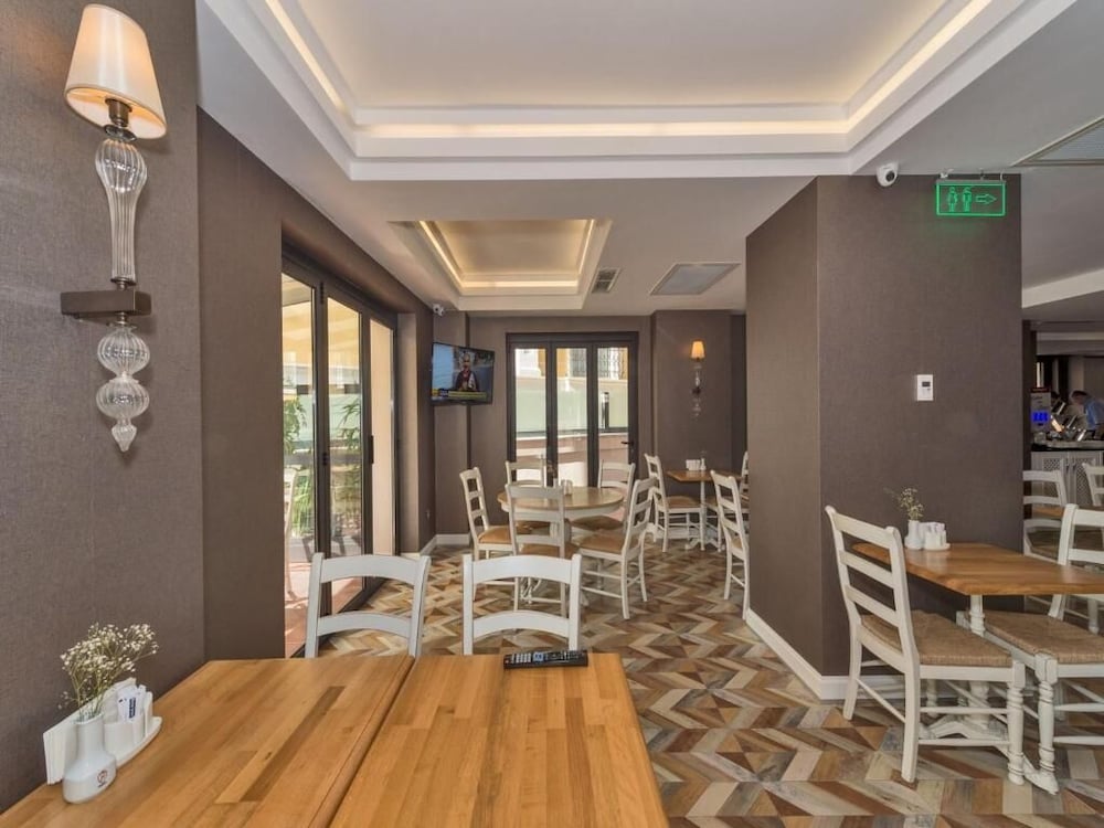 HANNA HOTEL 53/69
