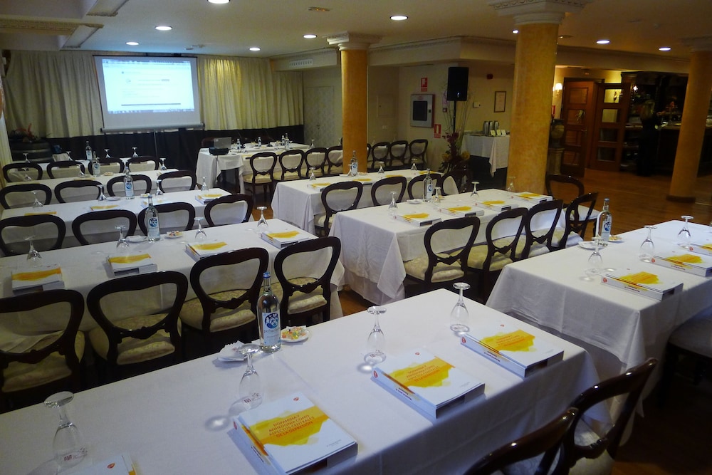 Palacio Azcarate Hotel 50/58