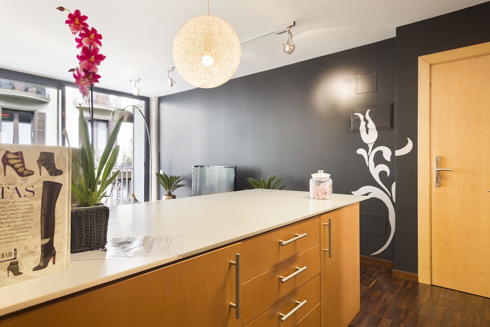 My Space Barcelona Executive Apartments 4/50
