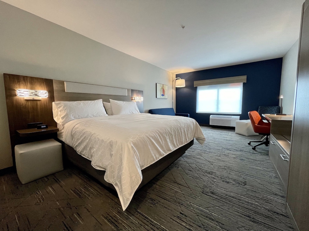Holiday Inn Express & Suites Ft. Smith Airport, an IHG Hotel 22/75