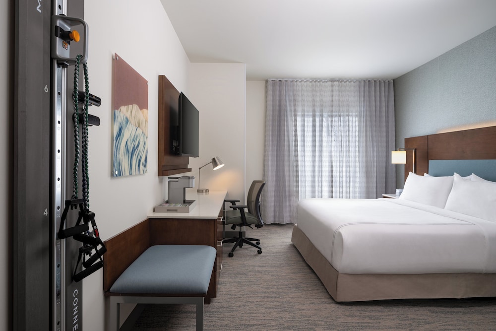 غرفة بريميوم بسرير كينج، EVEN Hotel Bozeman Yellowstone Intl Arpt, an IHG Hotel 3/6