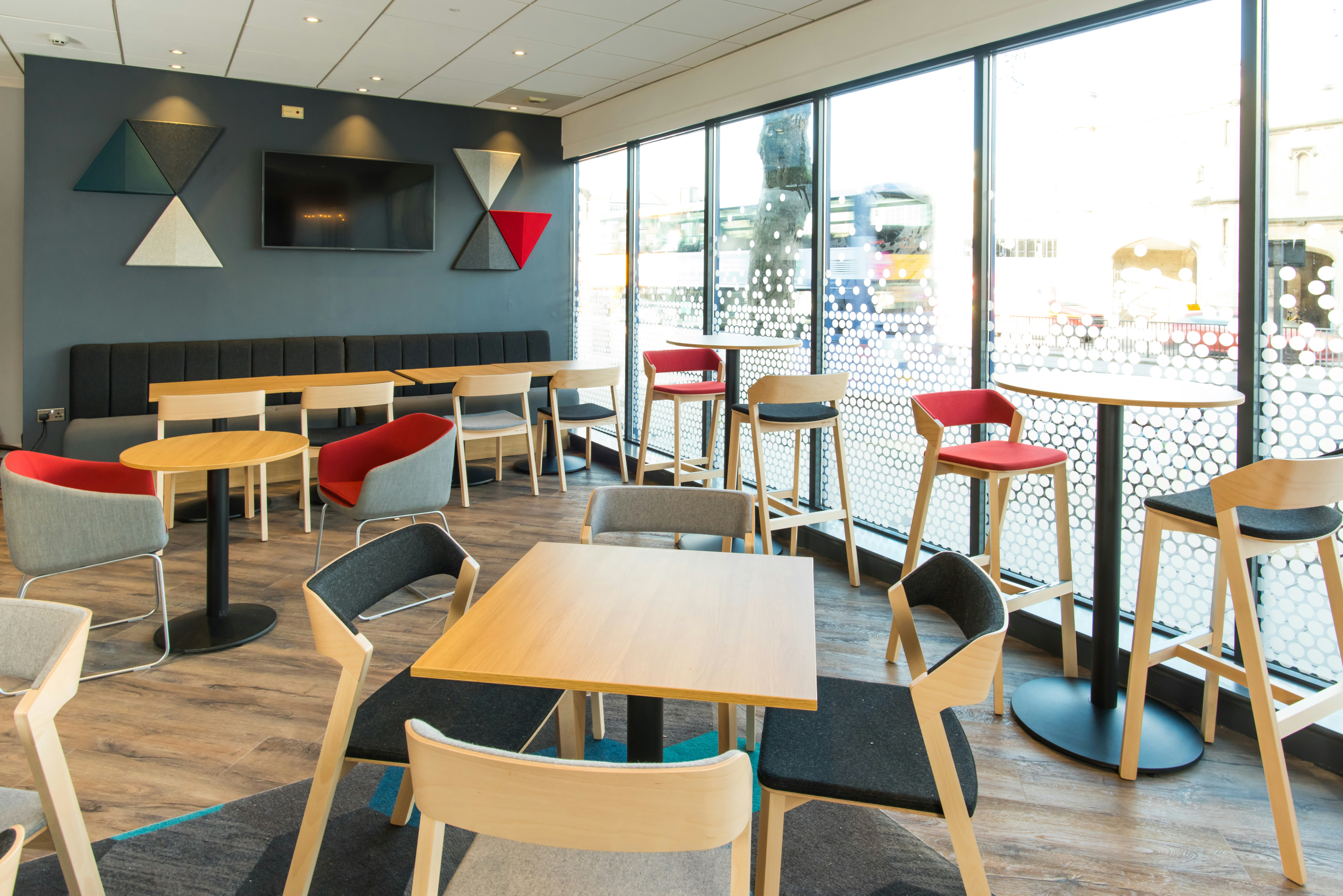 Holiday Inn Express Bristol City Centre 28/47