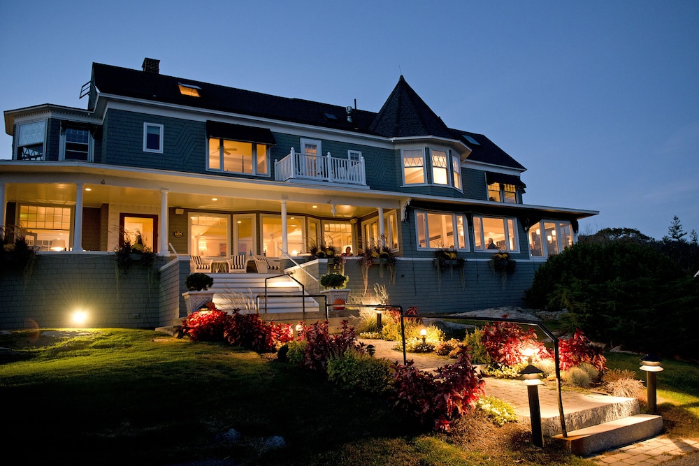 Cape Arundel Inn & Resort 4/49