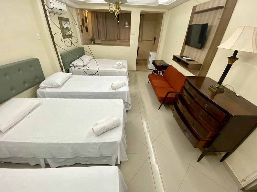 Lemes Hotel 50/50