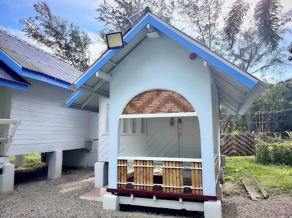 Pan Beach Bungalows photo5