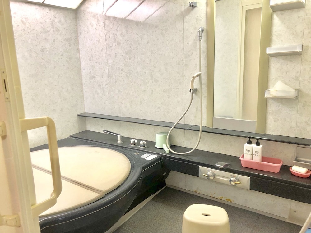 Capsule Hotel Block Room 48/49