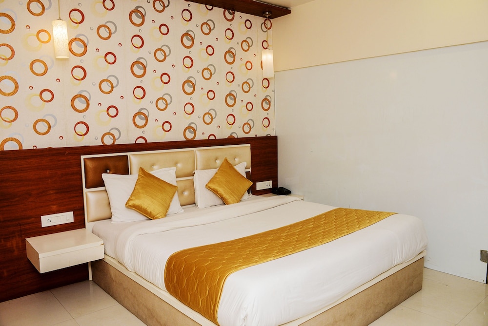 Hotel Elite Continental - Airport Road Andheri 8/32
