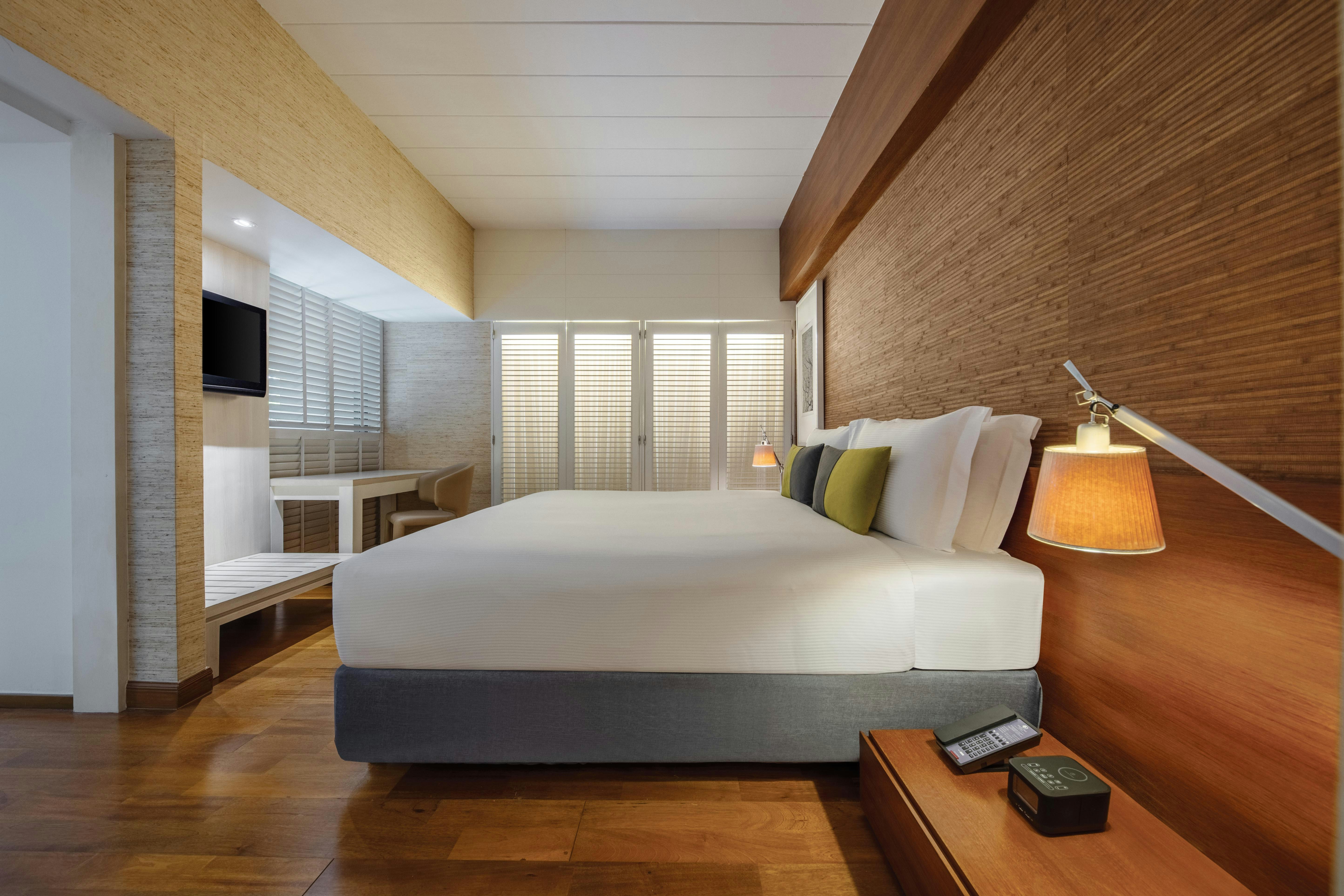 Premium, Suite, Pool Access