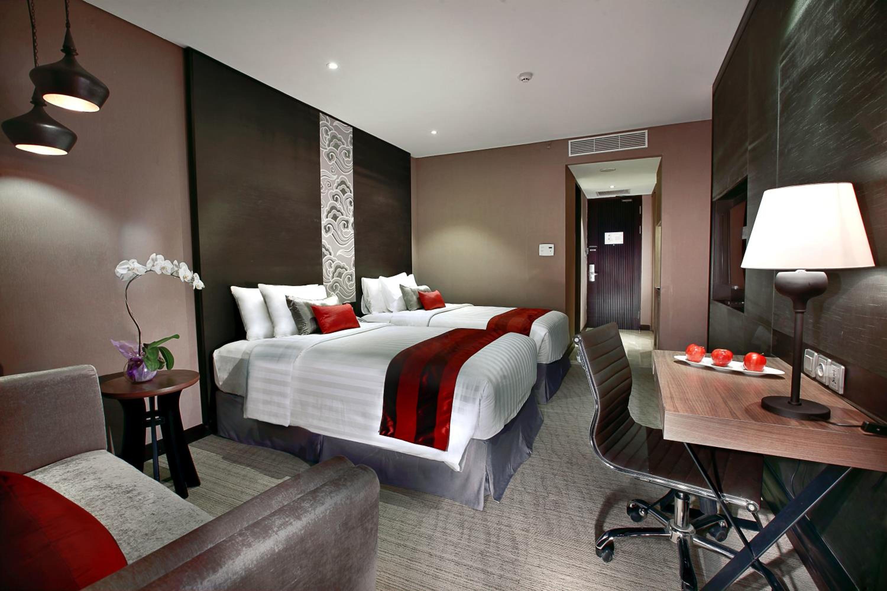 غرفة ديلوكس بسرير فردي، Aston Priority Simatupang Hotel and Conference Center 6/6