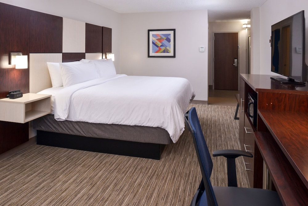 Holiday Inn Express Towson Baltimore North 18/63