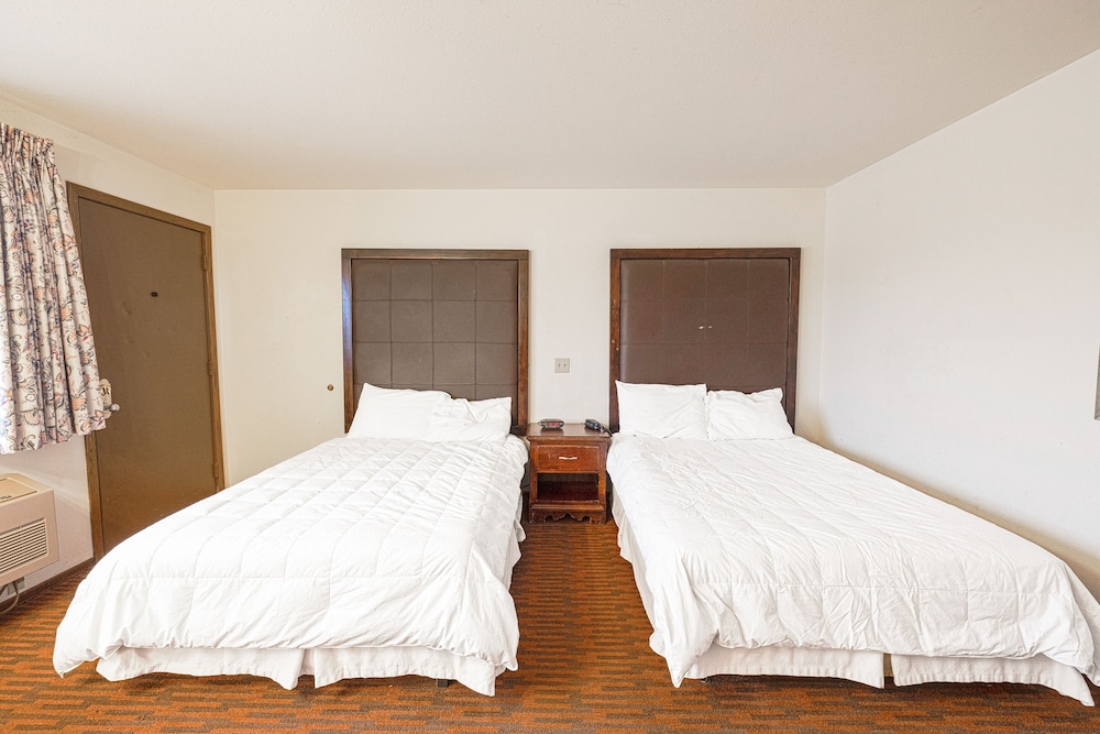 2 Full Beds Non-Smoking