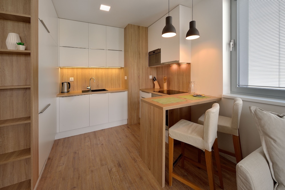Apollis Business & Budget By Ambiente 13/40