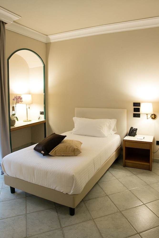 Hotel Commercio 12/49