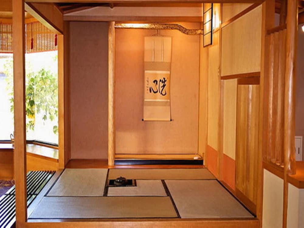 Hotel Manyoutei 8/42