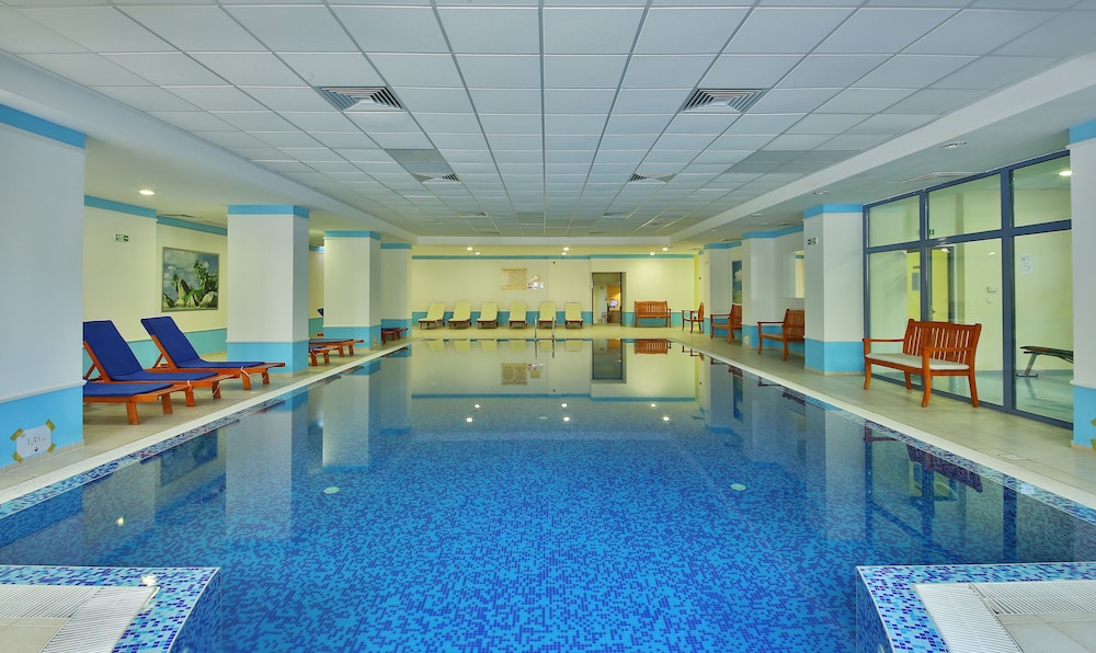Prestige Hotel And Aquapark 57/72