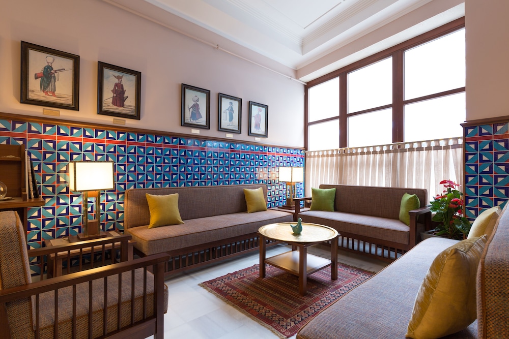 LALAHAN HOTEL 44/61