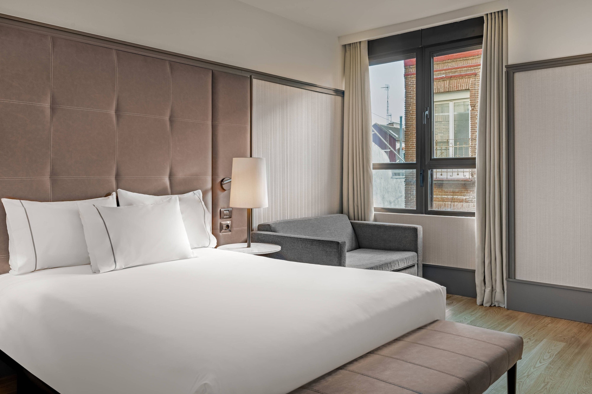 Room, Triple, Queen Bed, Sofa