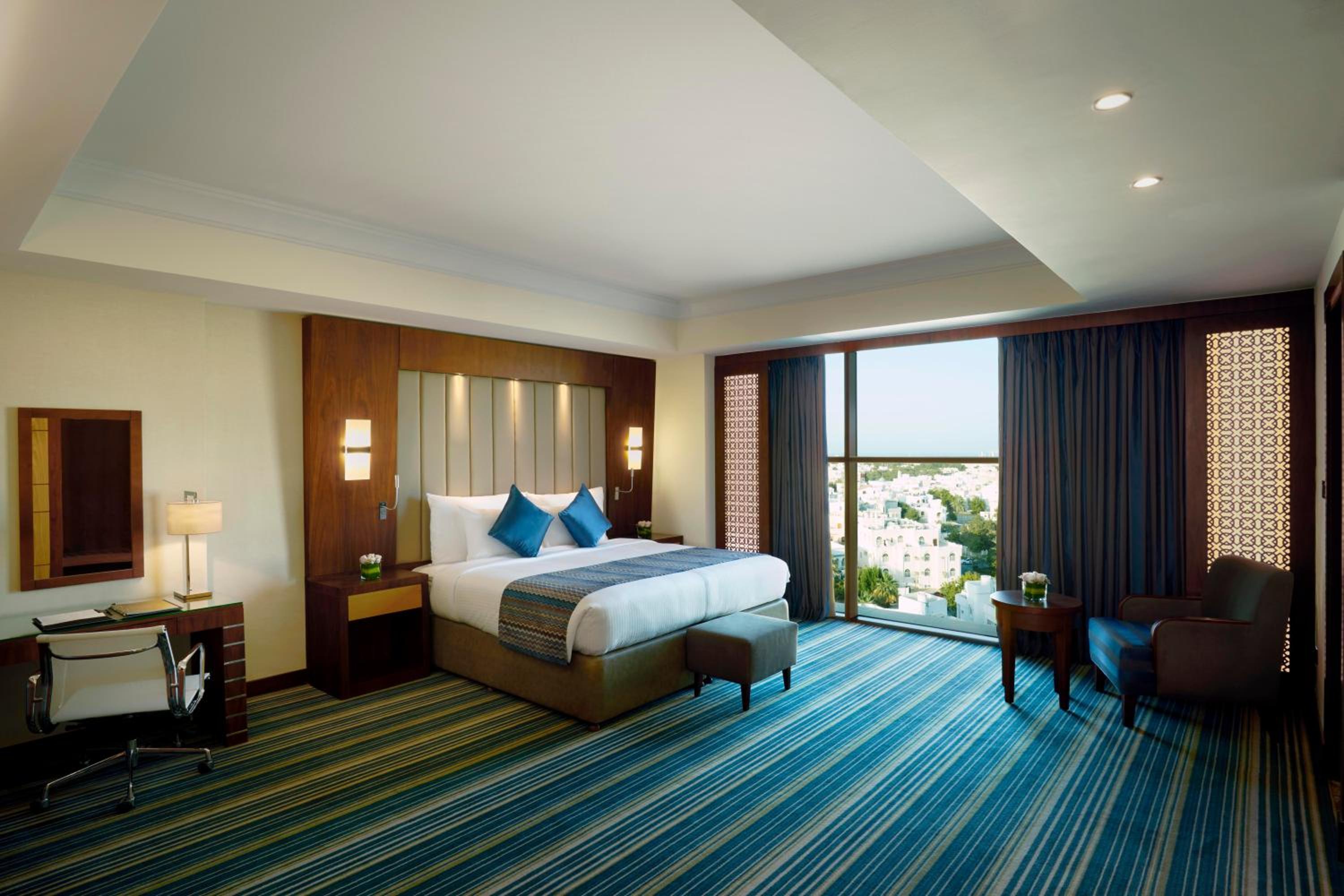 Spa, Executive, Suite