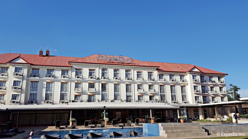 PonteFino Hotel & Residences in BATANGAS