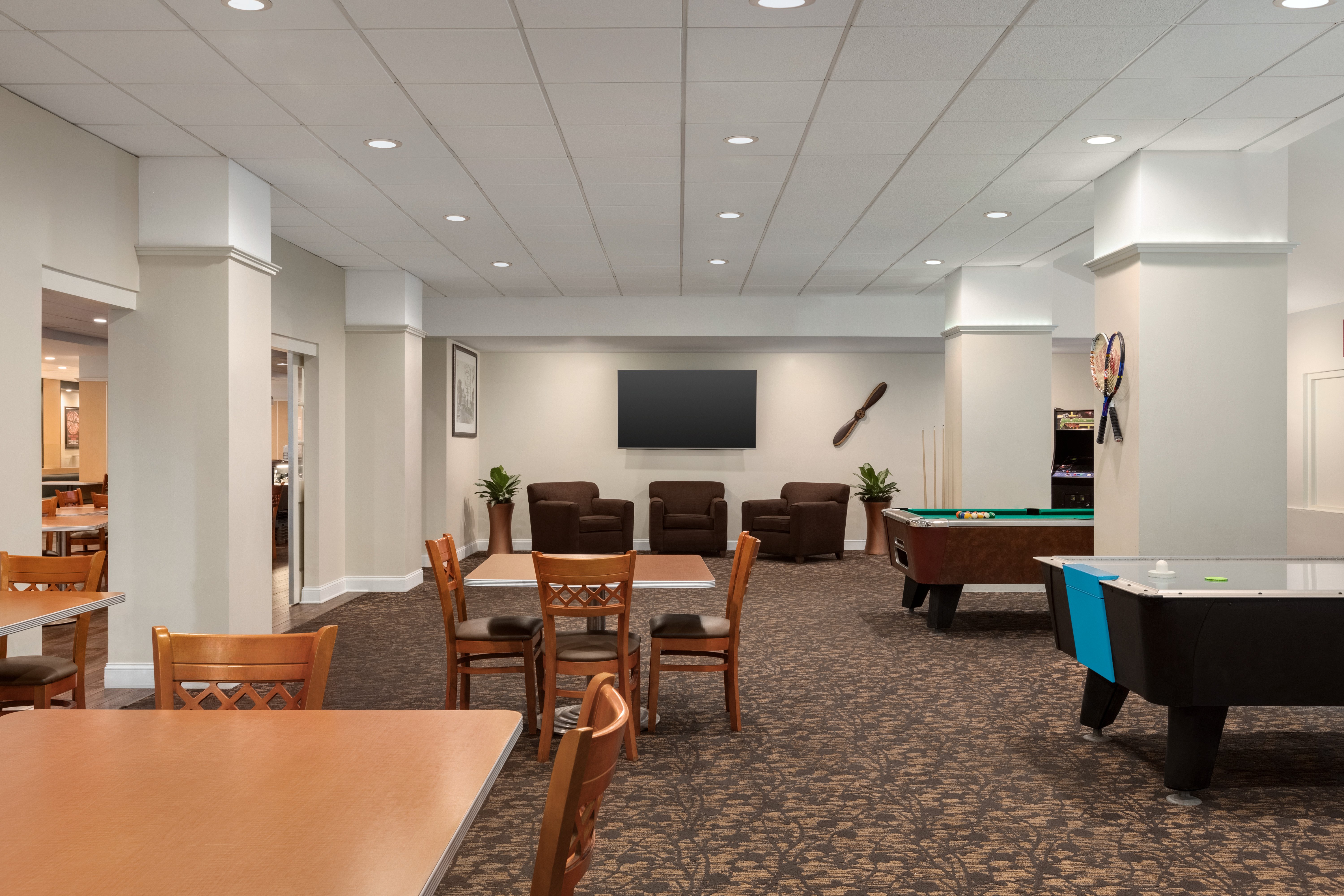 Holiday Inn Birmingham-Airport 56/63