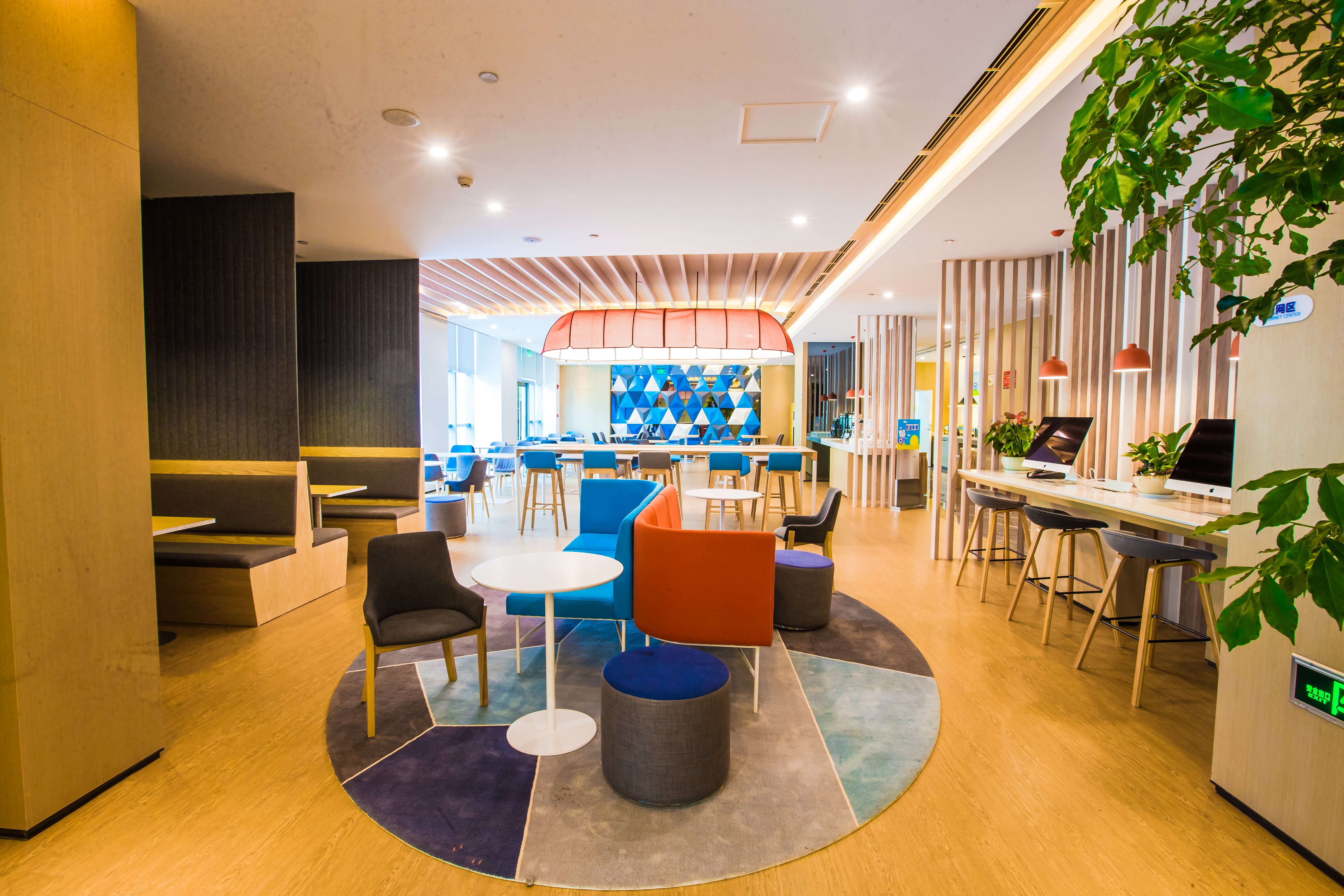 Holiday Inn Express Hefei High Tech 24/35
