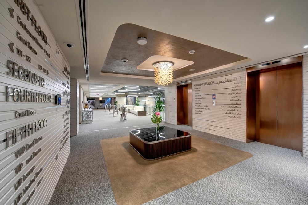 remal hotel al dhannah