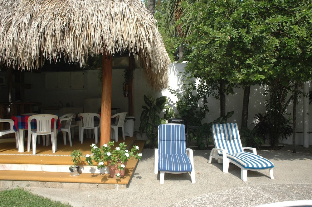 Villas Mercedes 8/40
