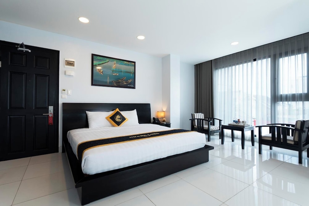 Hoang Long Hotel 10/50