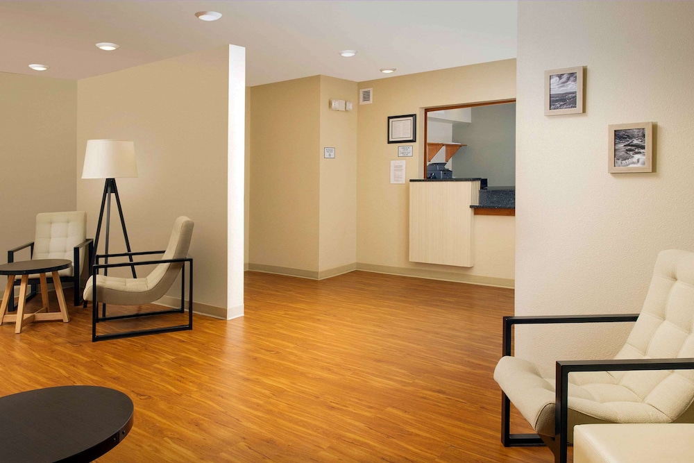 WoodSpring Suites Allentown 15/20