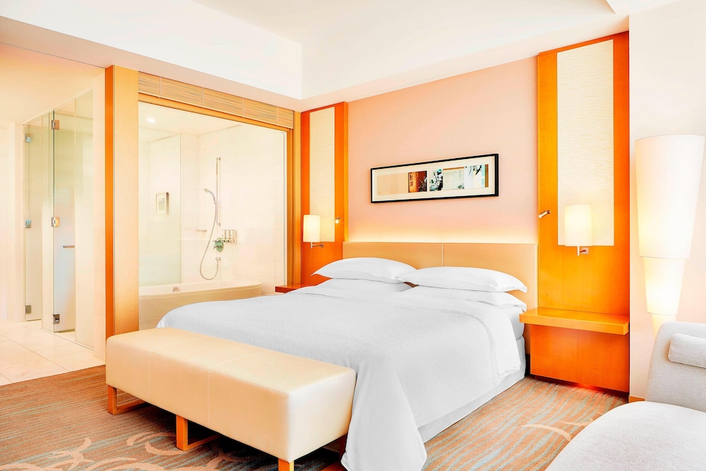 Sheraton Grand Hiroshima Hotel 9/44