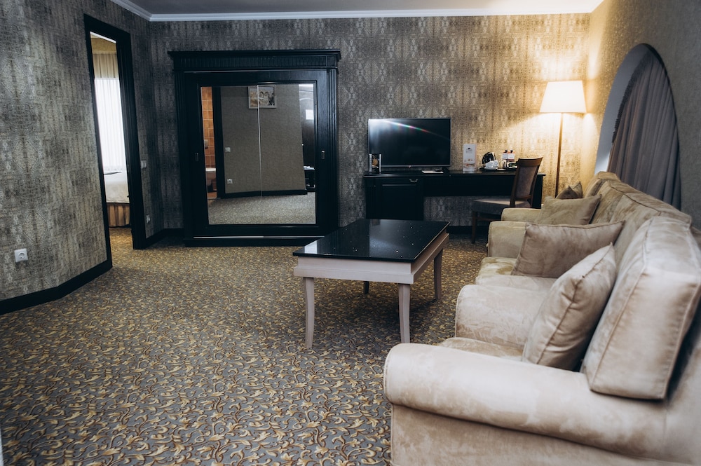 Colosseum Marina Hotel Batumi 49/72