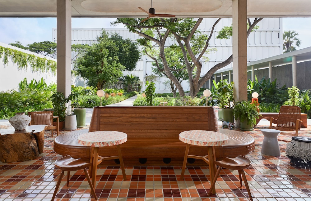 The Standard Hua Hin 64/82