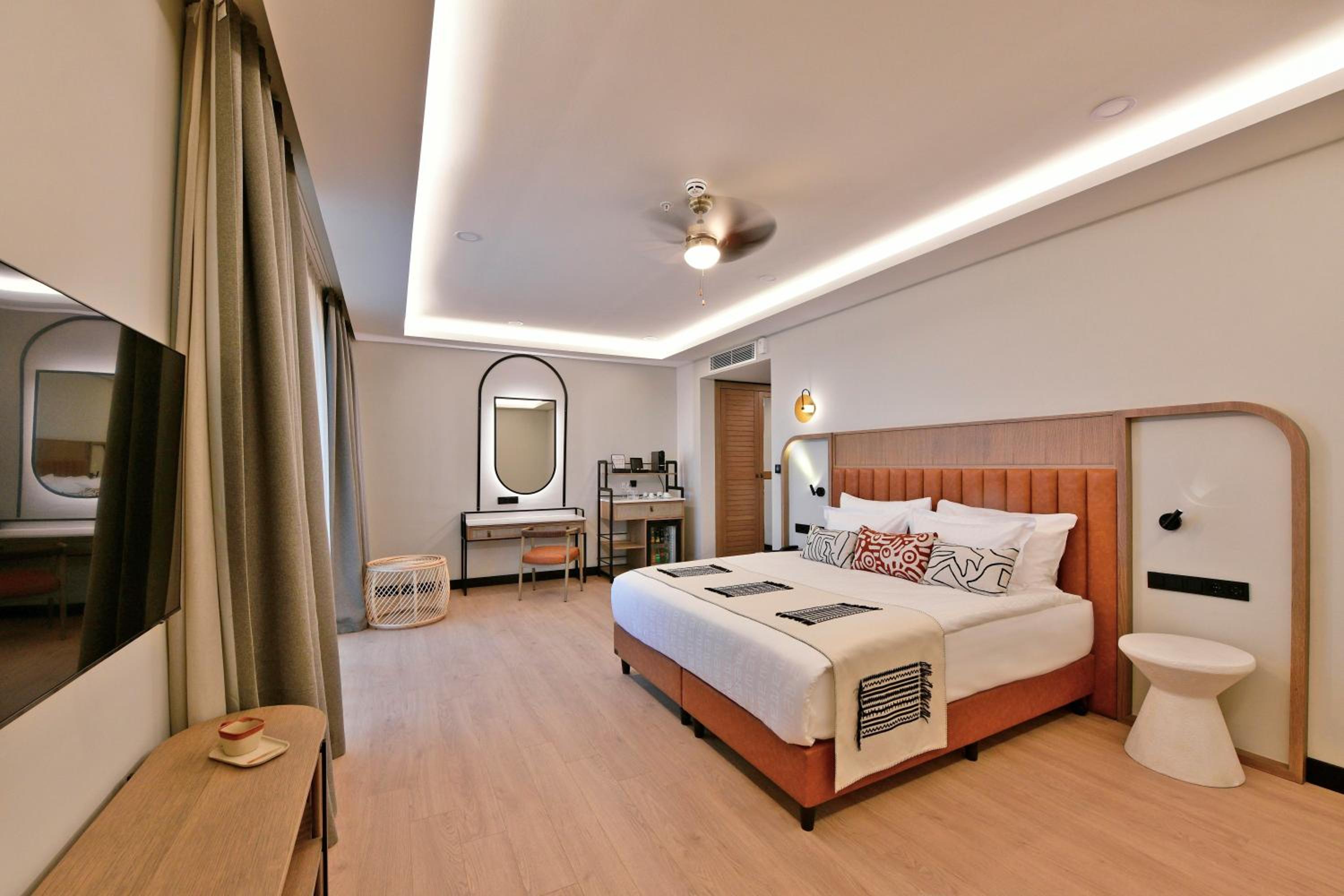 Family, Suite, King and Twin Beds, Forest View, Corner