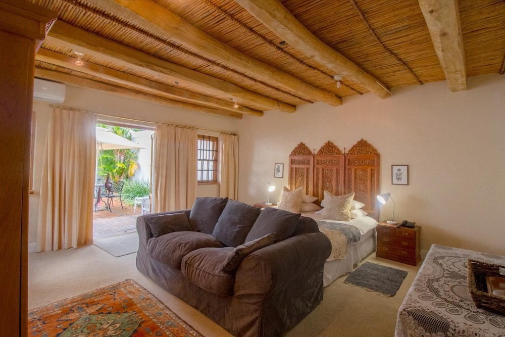 Pontac Manor Hotel 16/28