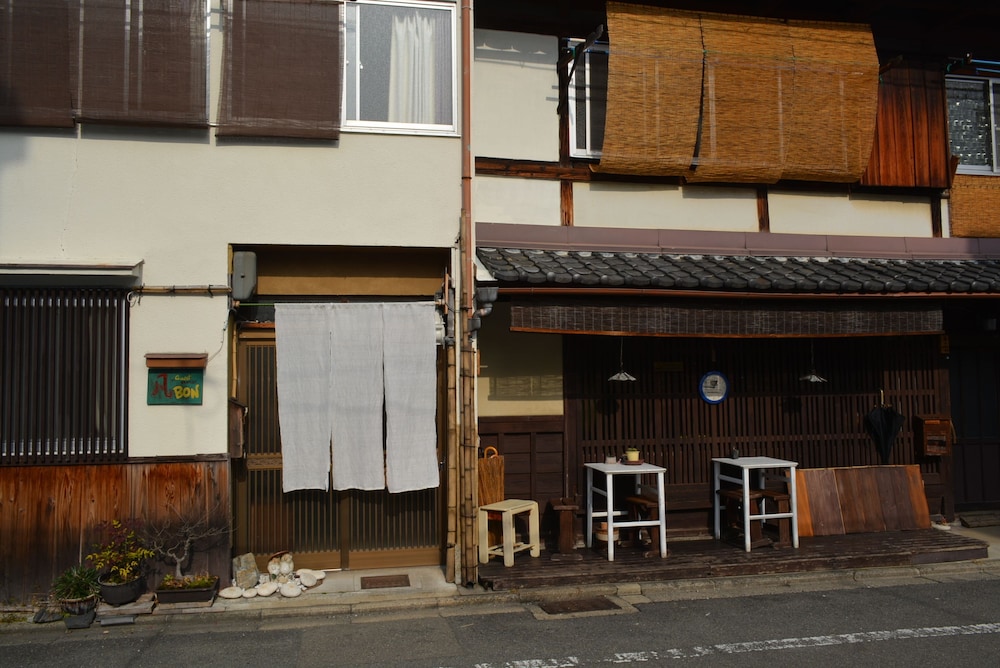 ゲストハウス盆 写真1