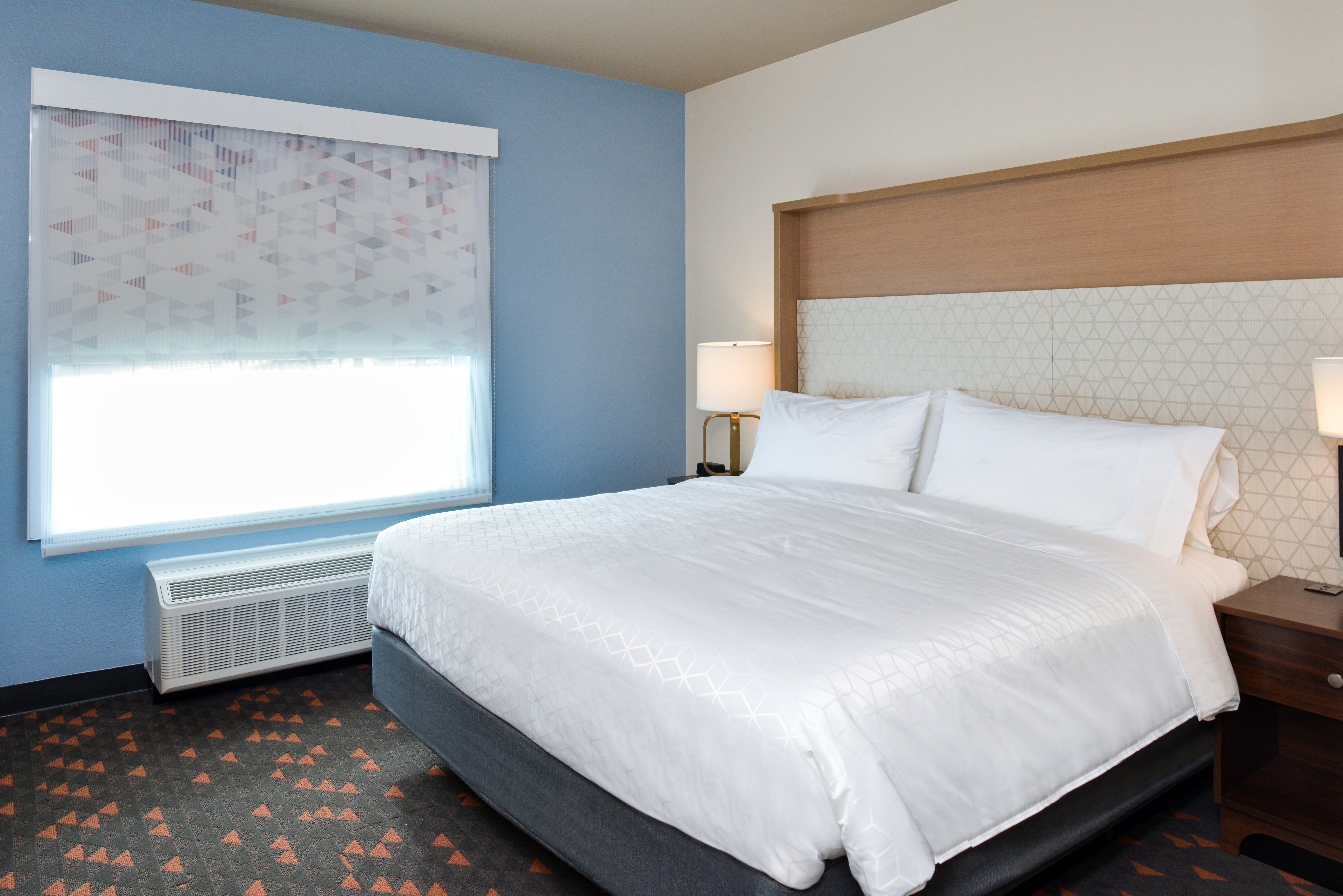 STANDARD, KING BED
