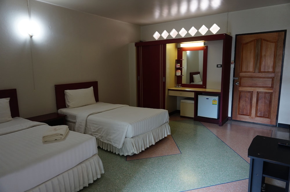Srisomthai Hotel 15/66