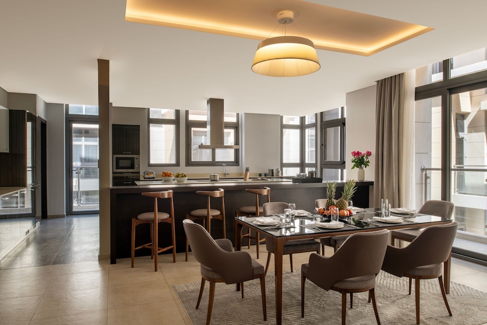 Marriott Executive Apartments Doha, Le Mirage City Walk 35/50