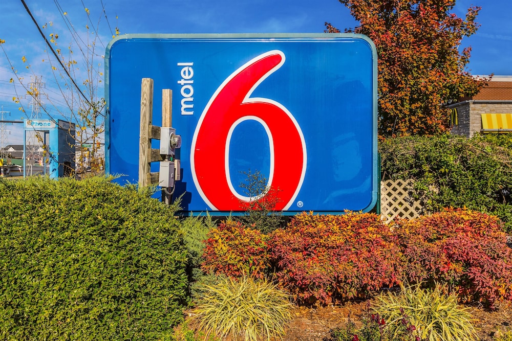 Baymont by Wyndham Rock Hill 48/52