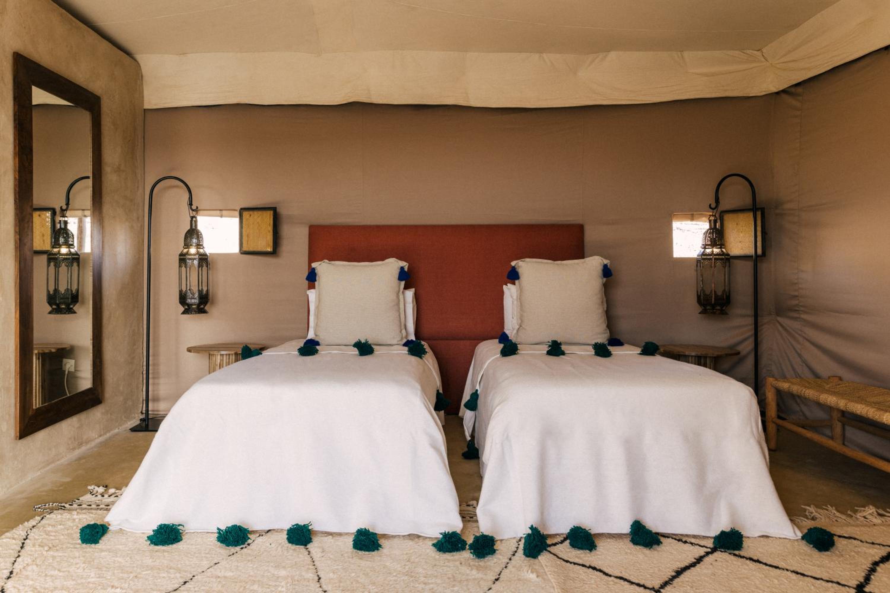 Dune, Lodge