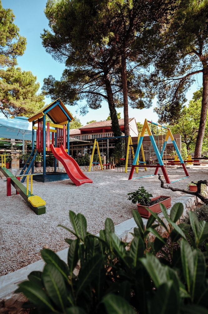Matilde Beach Resort 32/50